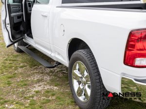 Dodge Ram 1500 Side Steps - Power Running Boards - Rough Country - E-Boards - Quad Cab Dodge Ram 1500 Side Steps - Power Running Boards - Rough Country - E-Boards - Quad Cab